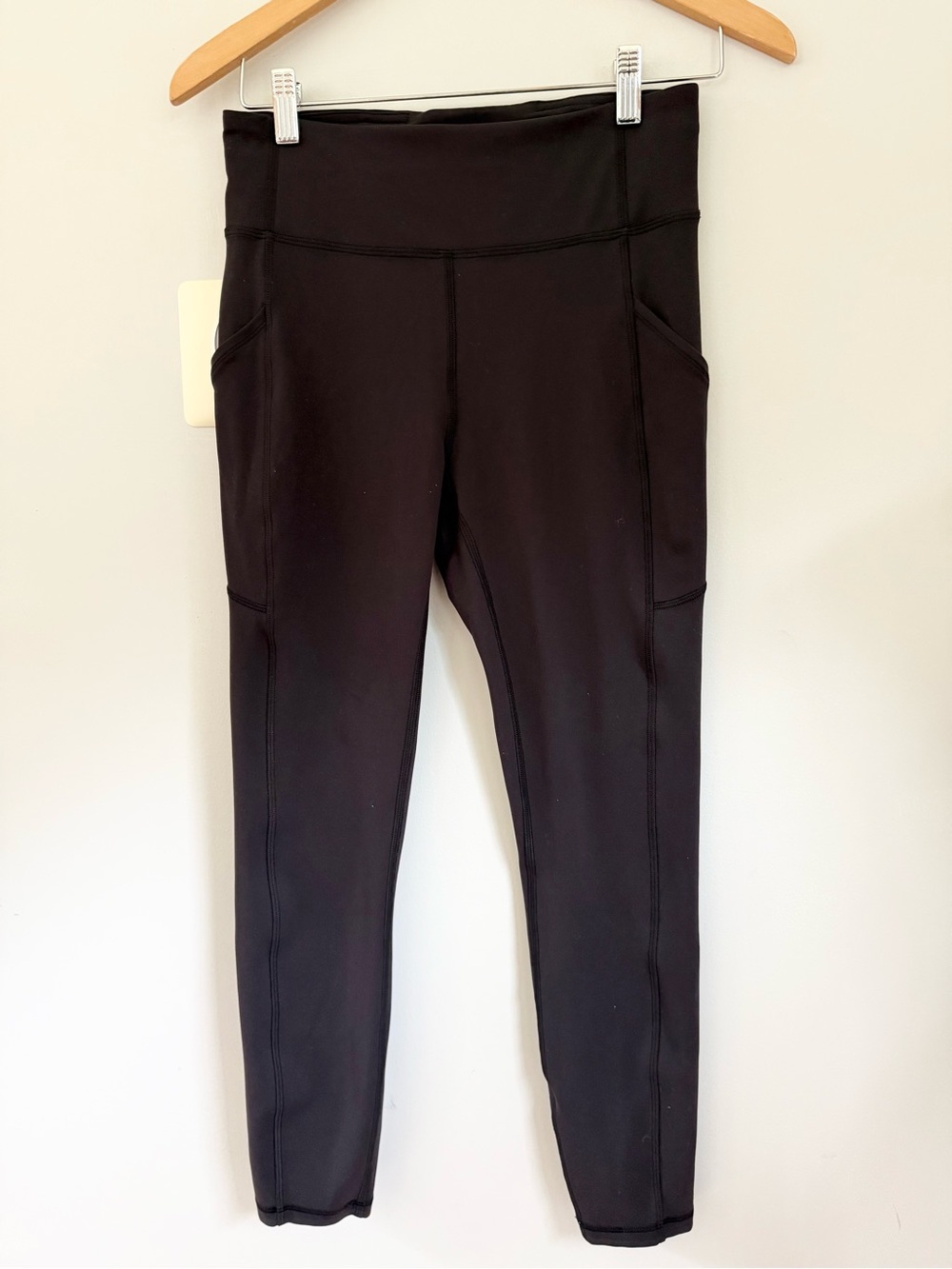 Lululemon Invigorate High-Rise Tight Leggings | Size 8 - Picture 2 of 12